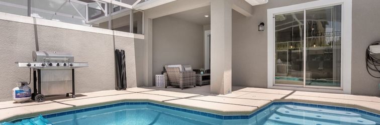 Others Upstay Luxury 4BR Family Home w Pool Near Disney