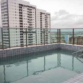 Room 1 スタジオ コム レーゼル コンプレト エ ボア ロカリザサオ, タンクレド・ネヴェス ホテル