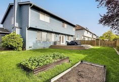 Others 2 Home Theater & Large Backyard Deck: Tacoma Abode!