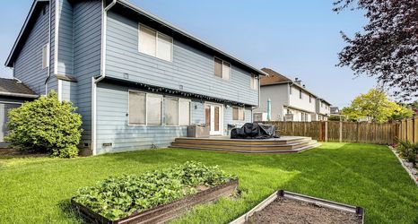 Others 2 Home Theater & Large Backyard Deck: Tacoma Abode!