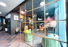 อื่นๆ 3 Studio Living at Lady Nicolson Court