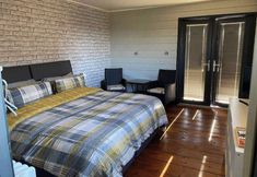 Others 4 Paulton - Sleeps 2 - Petfriendly - Hottub - Garden