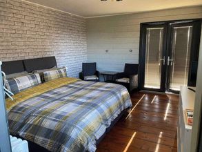 Others 4 Paulton - Sleeps 2 - Petfriendly - Hottub - Garden