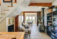 Others 4 1 Mi to Black Sands Beach: Dreamy Coastal Cottage