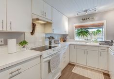 Others 7 1 Mi to UO Campus - Family Home w/ Pool Table!