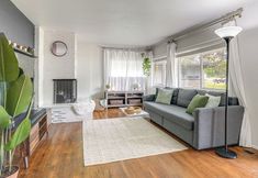 Others 5 1 Mi to UO Campus - Family Home w/ Pool Table!