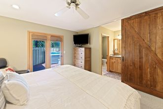 Khác 4 3 Yellow Rail 2 Bedroom Home