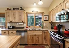 Khác 7 3 Yellow Rail 2 Bedroom Home