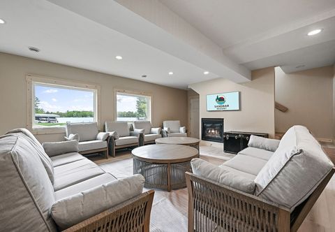 Others Sand Bar Resort in Suring