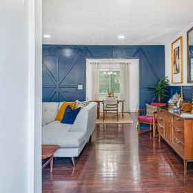 Room 1 The Vintage Manor in Atlanta, Hamilton E. Holmes Hotels