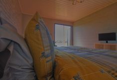 Others 2 Bristol Escape Cabin With Stunning Views