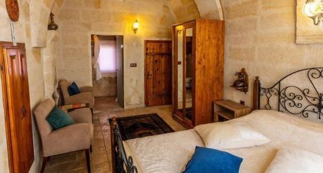 Others 2 Castle Cave Capadoccia