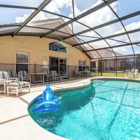 Primary image 1 Sunkist Getaway, Calabay Palms Villa Hotels