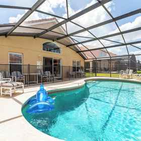 Primary image1Sunkist Getaway,Calabay Palms Villa飯店