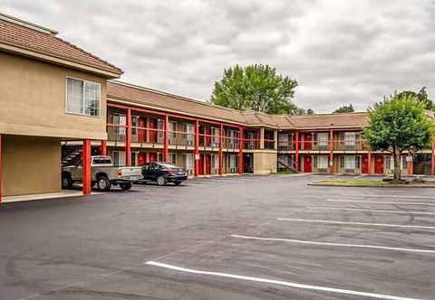 其他 Rose City Inn and Suites