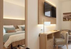 Lain-lain 2 Soller Plaza