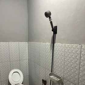 Bathroom 8 Rara Guest House Raja Ampat, Pasir Timbul Raja Ampat Hotels