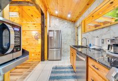 其他 2 2 Mi to the Island in Pigeon Forge: Serene Escape