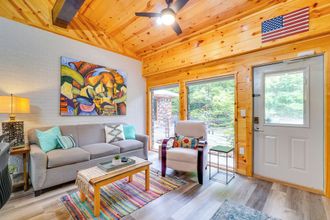 其他 4 2 Mi to the Island in Pigeon Forge: Serene Escape