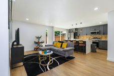 Lainnya Comfy Stay in Bellevue Parking Included