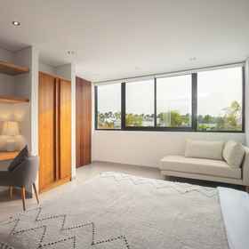 Room 1 Alpha Villas Pererenan, Chicken Crush (Ayam Geprek) Mengwi Hotels