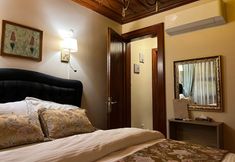 Khác 3 Lily Mansion