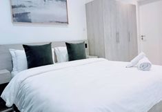 Others 5 Unique 2 BDR Apartment at Loxwood House With Rooftop Pool and Gym