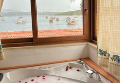 Others 3 Pangea Sığacık