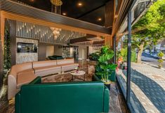 Others 2 Airport Waves Hotel