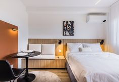 기타 2 Charlie Skyline Moinhos