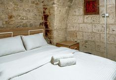 其他 4 Sermest House