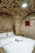 其他 4 Sermest House