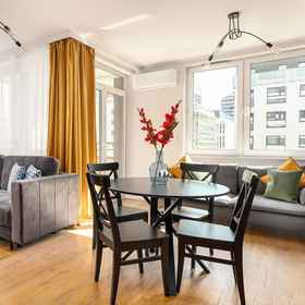 Primary image 1 เพียว โฮม พรีเมียม อพาร์ตเมนต์, โรงแรม & ที่พัก Srodmiescie