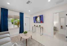 Others 5 Uhost AI 4-unit Gem Mins to Las Olas Beach