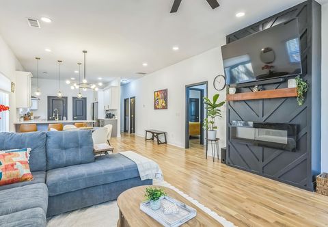 기타 Stylish Bungalow Near Beltline & Breweries 4 Bedroom Bungalow