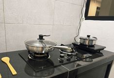 Others 6 Traders Park