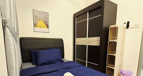 Others 2 Traders Park