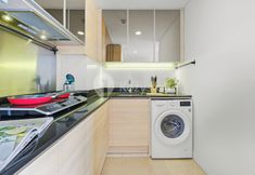 기타 4 Manika by Kozystay - Paskal