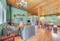 Others 5 Rustic & Modern Home w/ Forest Views in Newport!