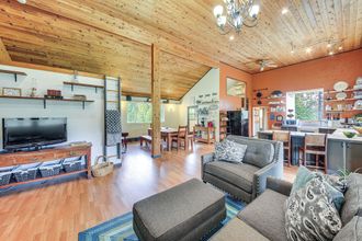 其他 4 Rustic & Modern Home w/ Forest Views in Newport!