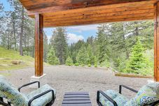 Others Rustic & Modern Home w/ Forest Views in Newport!