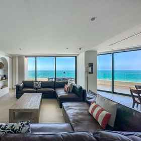 Room 1 5BR Beachfront Luxury Condo, Sonora Hotels