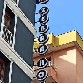 Primary image1ZEBRA OTEL BUCA,爱琴海大学飯店