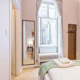 Room 1 부티크 호텔, 란트슈트라세 호텔