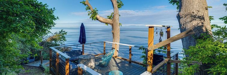 Others Stunning Semiahmoo Bay Views: Spacious PNW Home