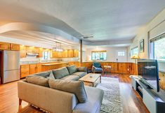 其他 7 5 Mi to Mt Rainier Natl Park: Cozy Cabin w/ Deck!