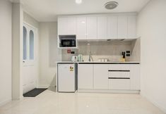 Others 7 Aroha Motel