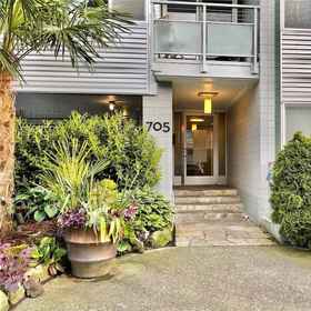 Primary image 1 Cozy Capitol Hill with Needle View, Hotel Perpustakaan Awam Seattle