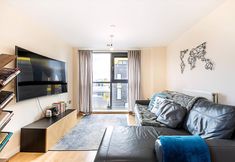 Others 2 Sleek Flat w/ River Views In Canary Wharf