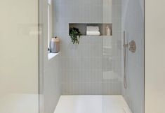 Others 2 Stylish Earl's Court Studio Plus Patio